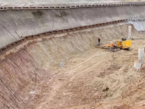克拉玛依基坑边坡加固