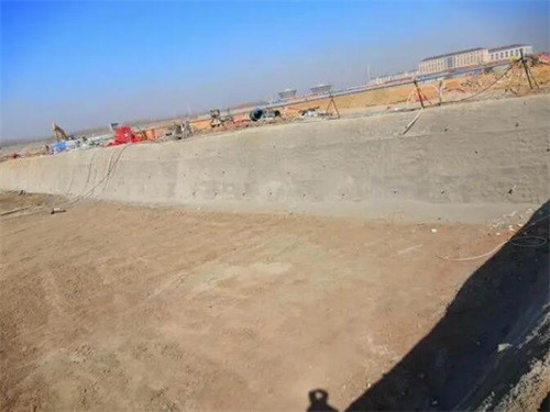克拉玛依高铁桩基础建设