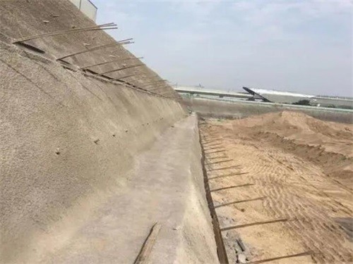 克拉玛依河道边坡加固